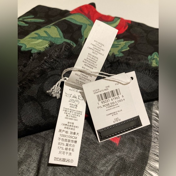 ♥️ COACH ♥️ NWT ♥️ Silk Scarf ♥️ Oversized ♥️ Soft ♥️ Elegant ♥️ Luxury ♥️ - Picture 6 of 6